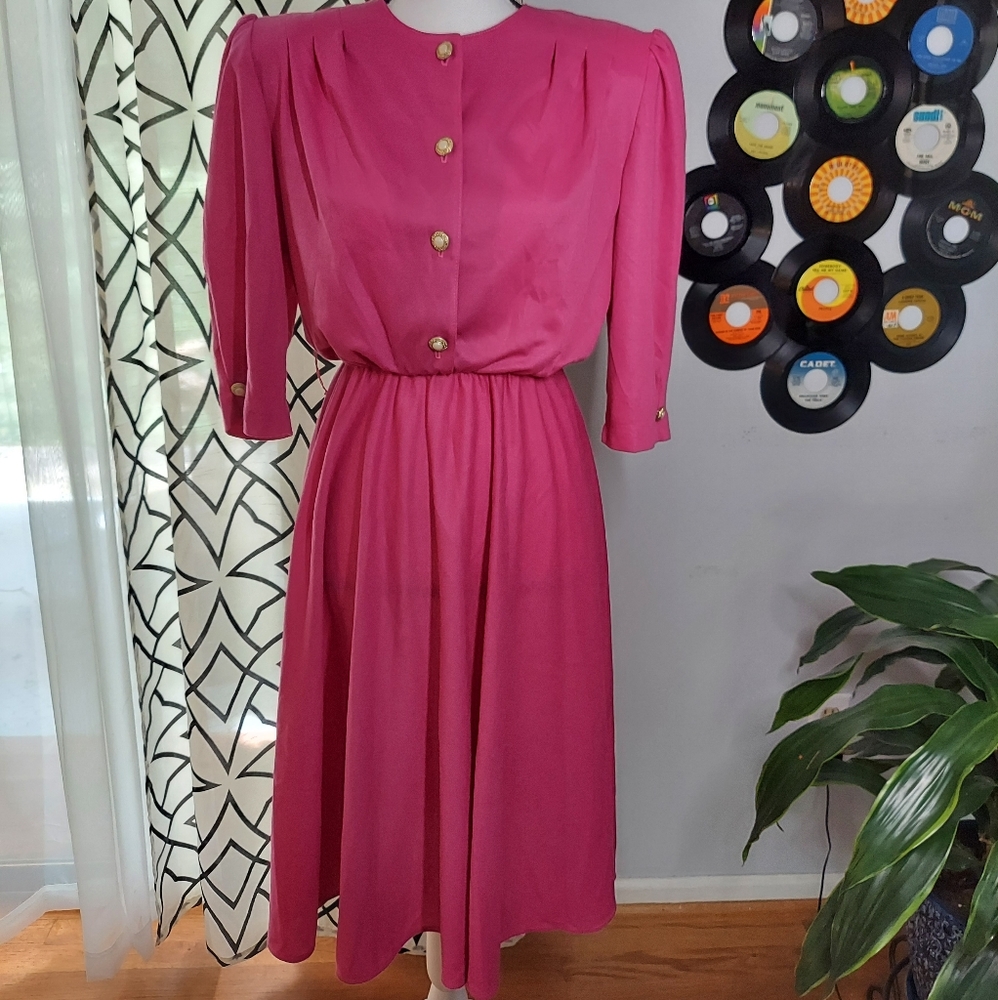 Vintage 80s dress.  Mid sleeve Hot Pink Sz 8P